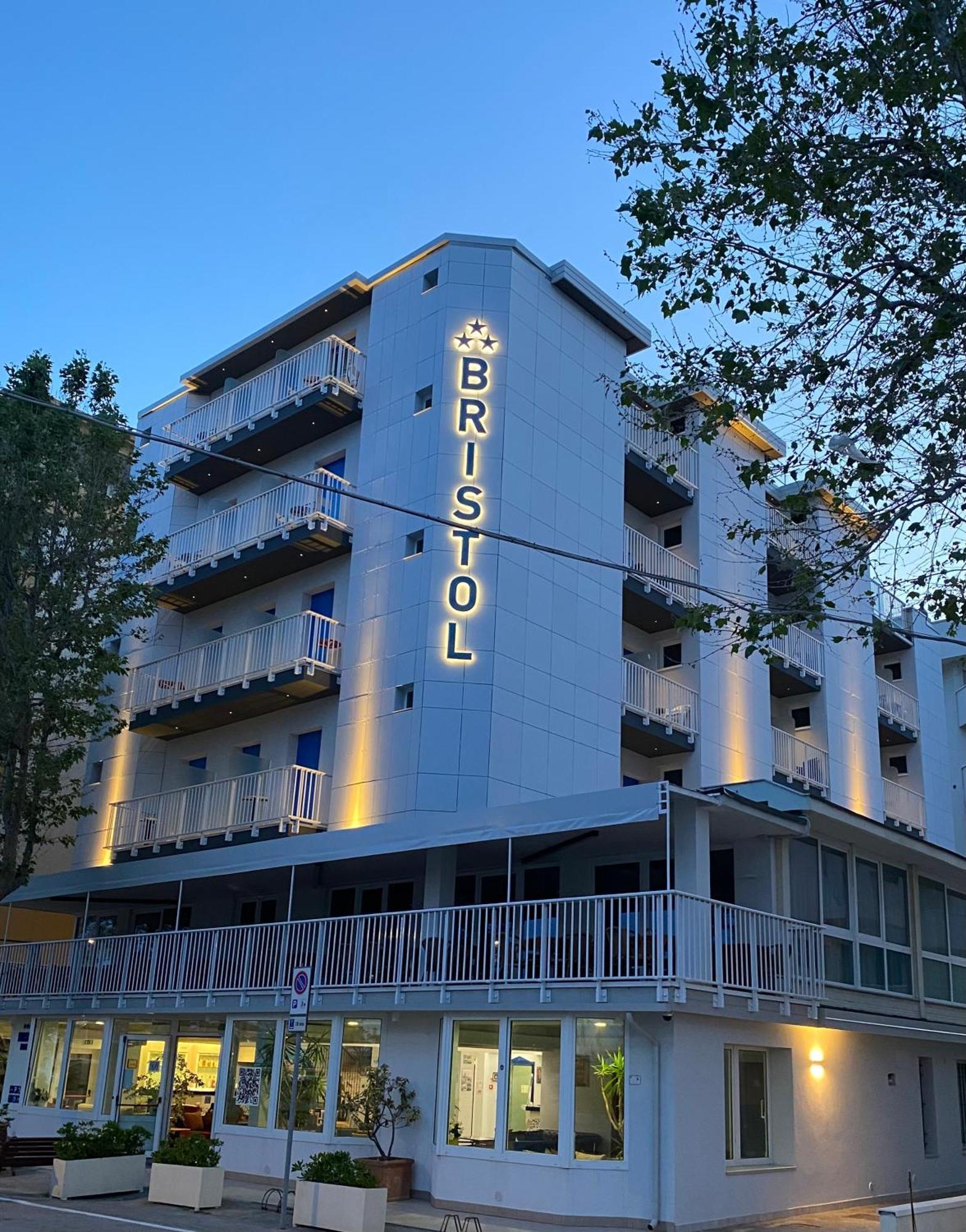 Hotel Bristol Misano Adriatico Exterior photo