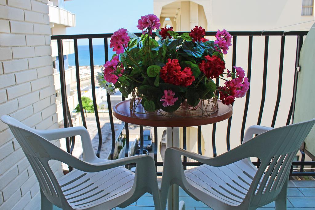 Hotel Bristol Misano Adriatico Exterior photo
