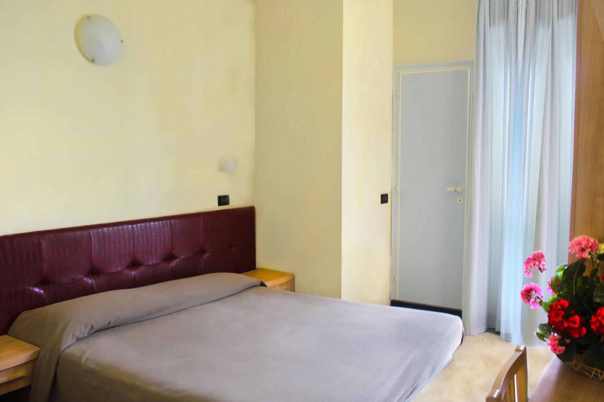 Hotel Bristol Misano Adriatico Exterior photo