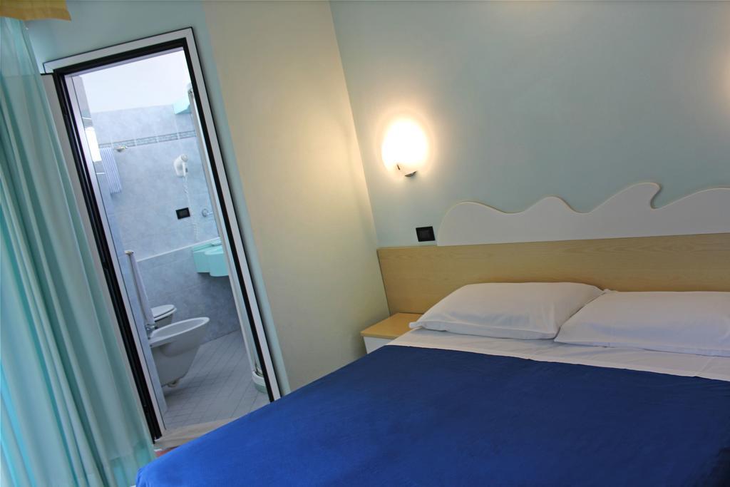 Hotel Bristol Misano Adriatico Exterior photo