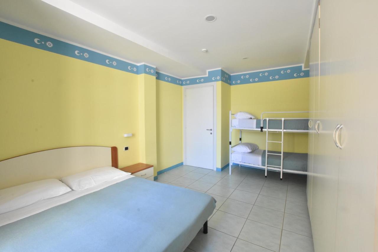 Hotel Bristol Misano Adriatico Exterior photo